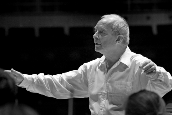 Hogwood, Christopher; conductor, 2007-05 c_01